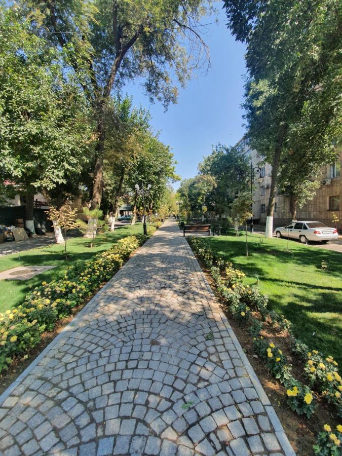 2-Х Комнатная Квартира Посуточно Шимкент Екстериор снимка